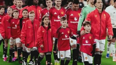 “伯明翰誓师逆袭，英冠赛场能否撼动领头羊霸主地位？”